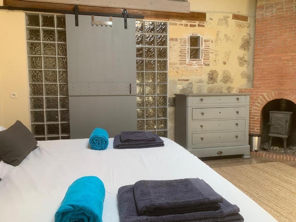 Gites De Verger, Stylish Self Catering Cottages In Sos Экстерьер фото