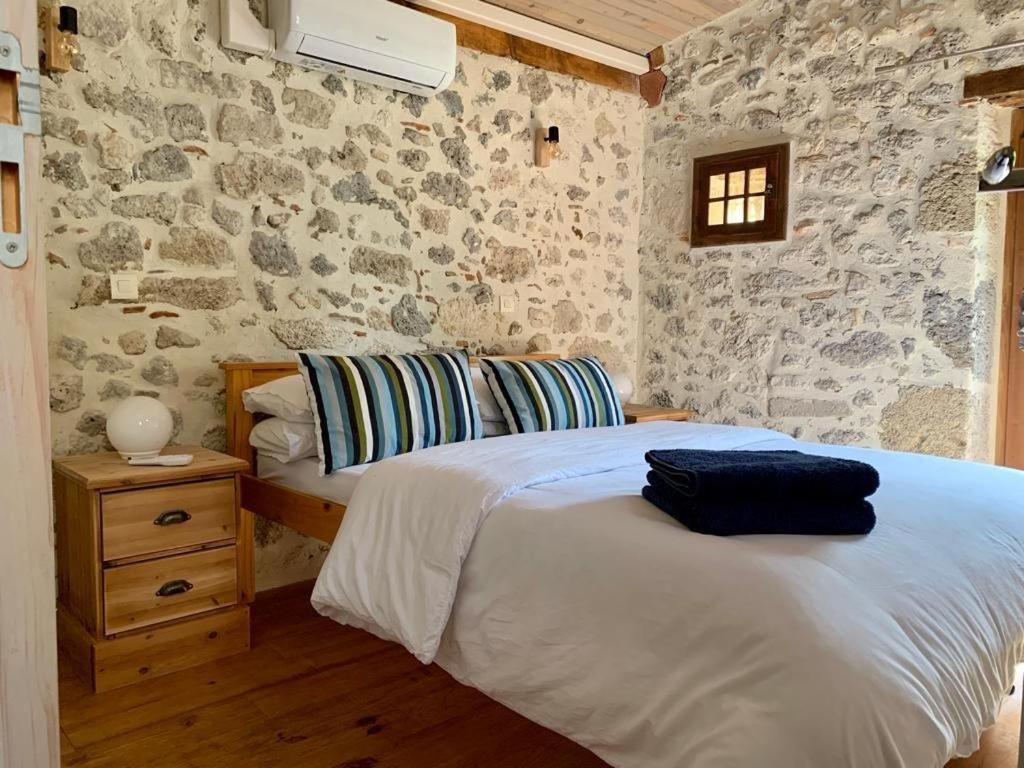 Gites De Verger, Stylish Self Catering Cottages In Sos Экстерьер фото